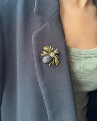 Prendedor Bee Dorada y Azul
